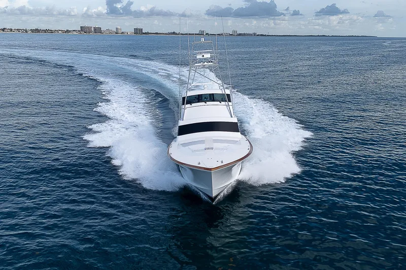 Slide: The Image of Amer Custom Enclosed Flybridge 2001 - 101