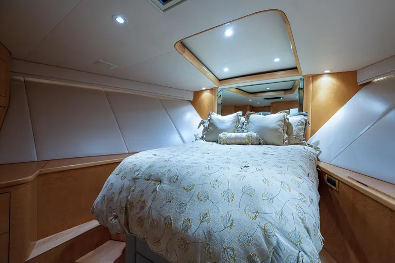 Slide: The Image of Amer Custom Enclosed Flybridge 2001 - 57