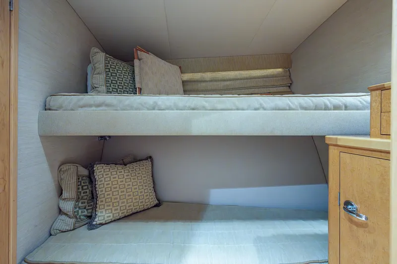 Slide: The Image of Amer Custom Enclosed Flybridge 2001 - 61