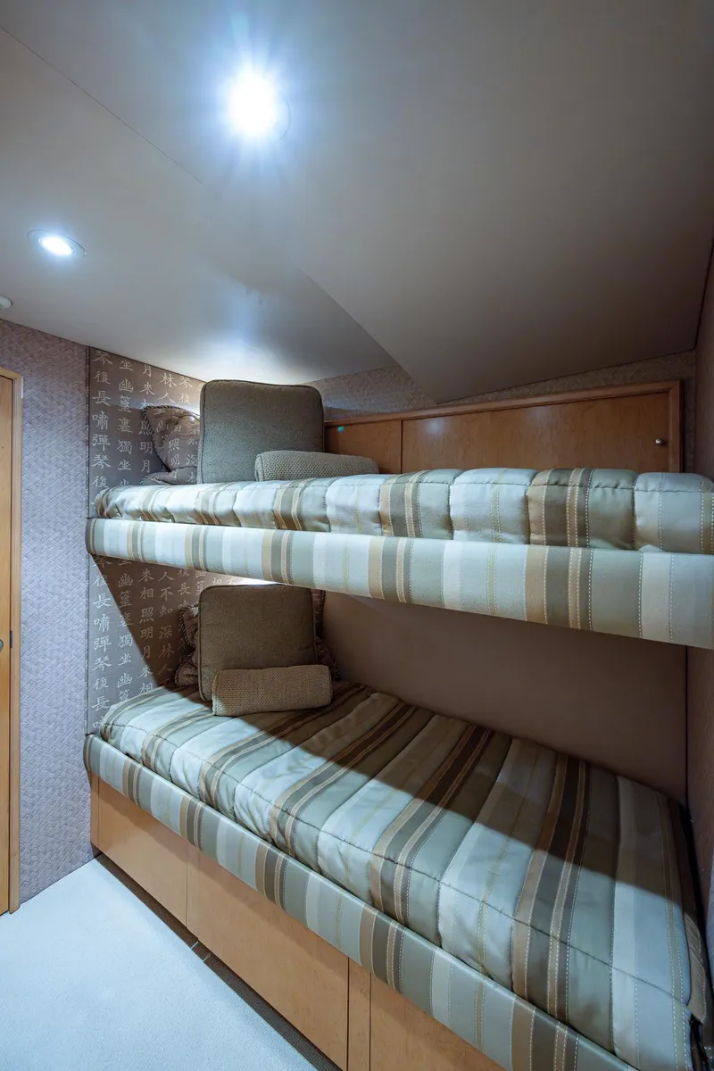 Slide: The Image of Amer Custom Enclosed Flybridge 2001 - 67