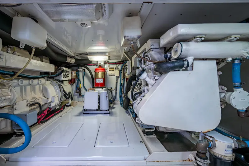 Slide: The Image of Amer Custom Enclosed Flybridge 2001 - 80