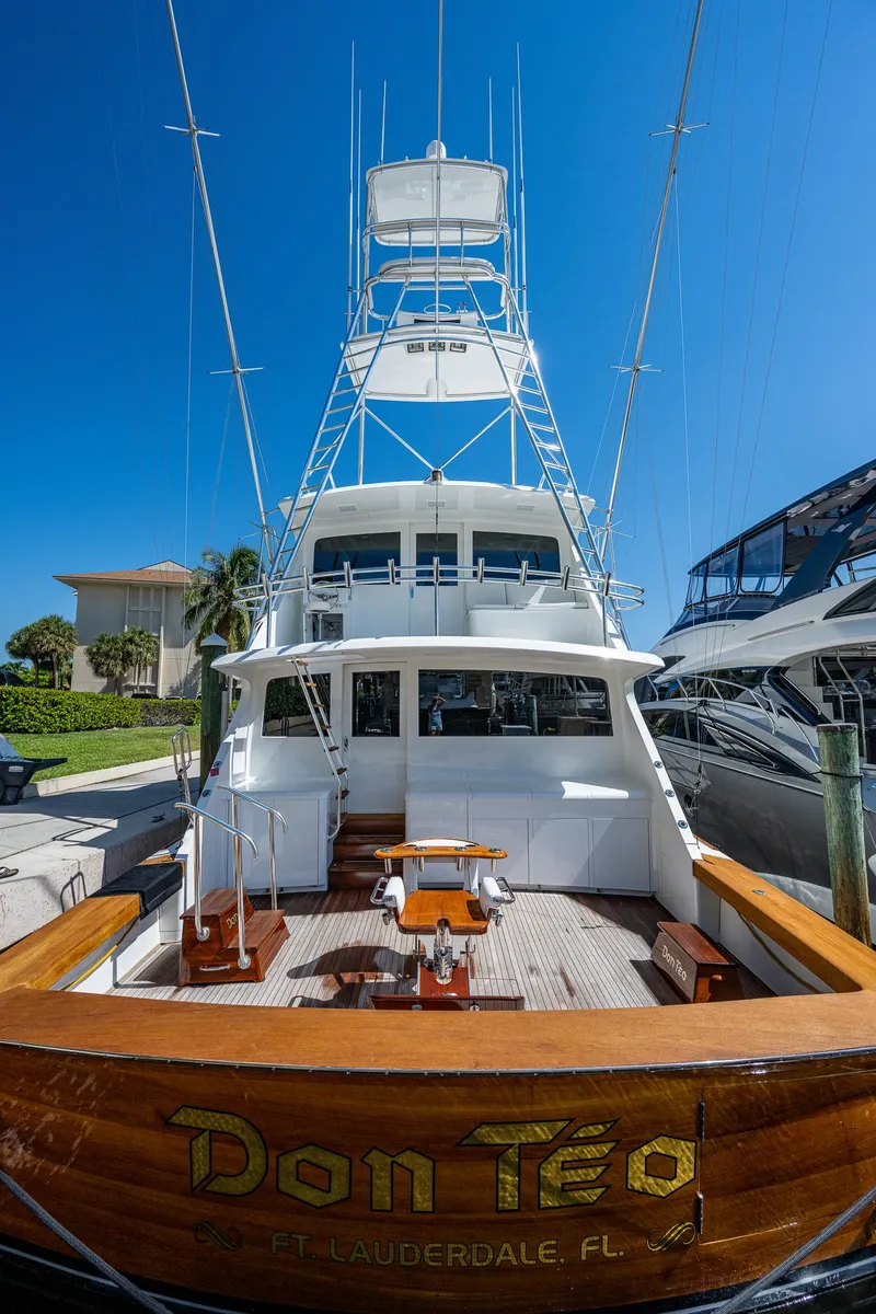 Slide: The Image of Amer Custom Enclosed Flybridge 2001 - 83