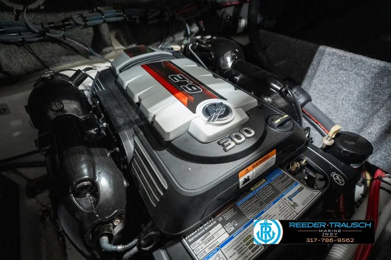 Slide: The Image of Four Winns H260 2021 - 54