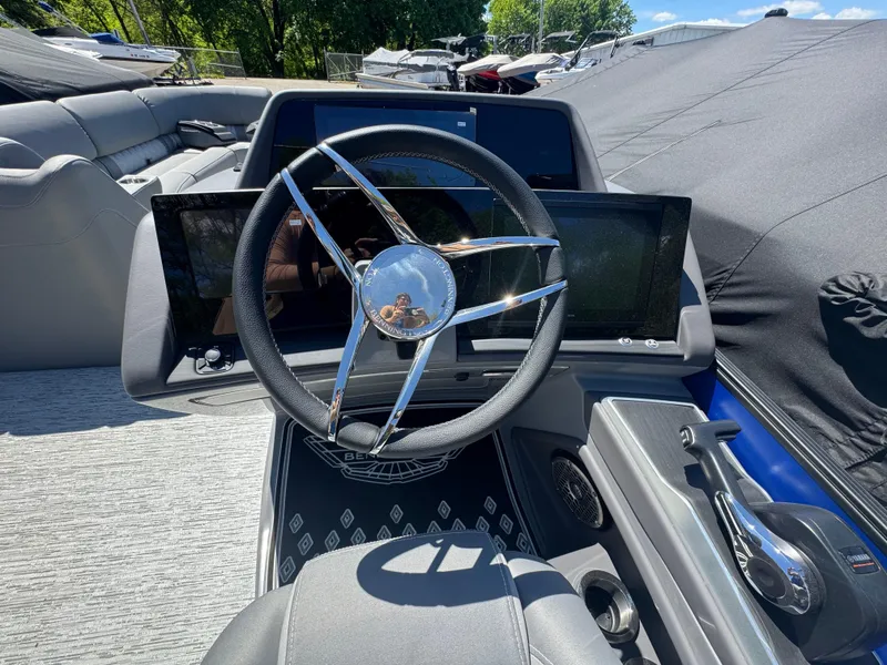 Slide: The Image of Bennington 25RFB-ESP (TC) 2025 - 20