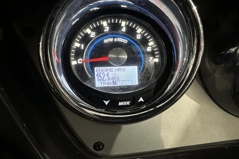 Slide: The Image of Sea Ray 260 Sundancer 2014 - 19