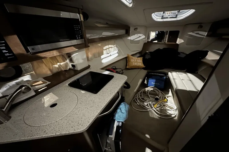 Slide: The Image of Sea Ray 260 Sundancer 2014 - 4