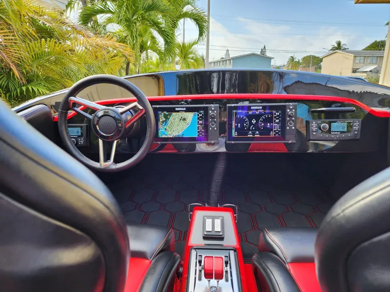 Slide: The Image of Phantom 30 Sport Deck 2022 - 6