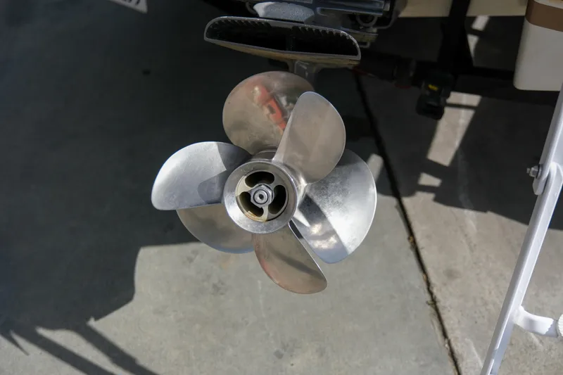 Slide: The Image of Propeller of 2010 Four Winns 220H boat on concrete surface. - 23