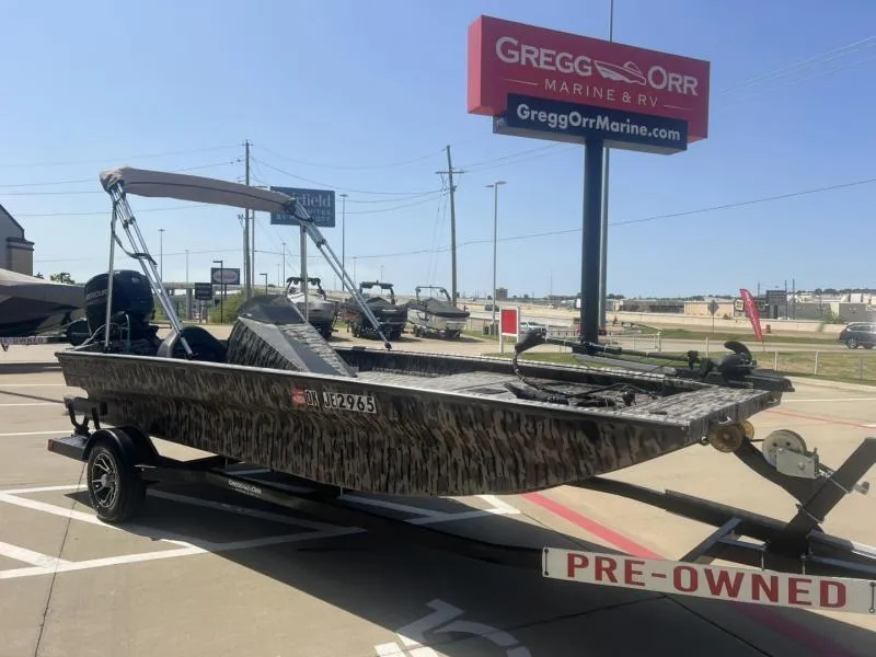 Slide: The Image of 2020 Havoc Boats 1753 RR, pre-owned, displayed at Gregg Orr Marine dealership. - 7