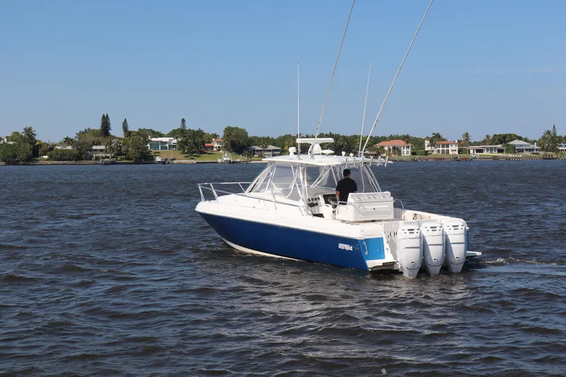 Slide: The Image of Intrepid 377 Walkaround 2006 - 27