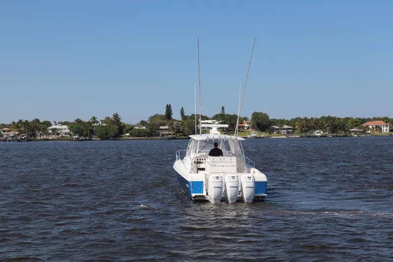 Slide: The Image of Intrepid 377 Walkaround 2006 - 29