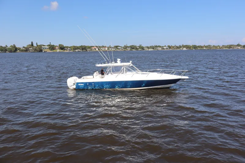 Slide: The Image of Intrepid 377 Walkaround 2006 - 31