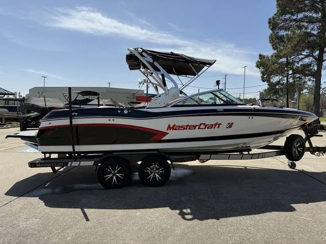 Slide: The Image of MasterCraft X30 2015 - 22