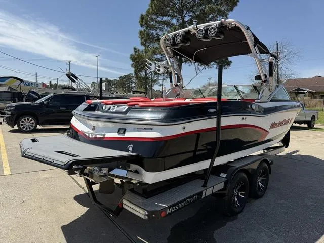 Slide: The Image of MasterCraft X30 2015 - 23