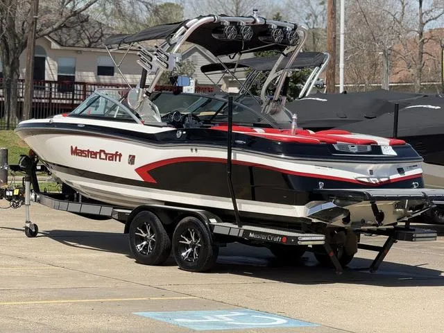 Slide: The Image of MasterCraft X30 2015 - 26