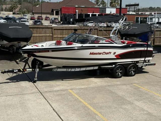 Slide: The Image of MasterCraft X30 2015 - 28