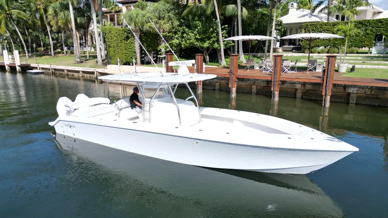 Slide: The Image of Bahama 35 Open 2023 - 2