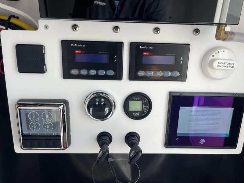 Slide: The Image of Bahama 35 Open 2023 - 24