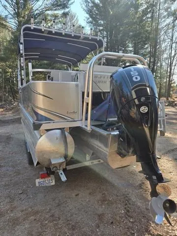 Slide: The Image of Angler 822 Troll 2017 - 2