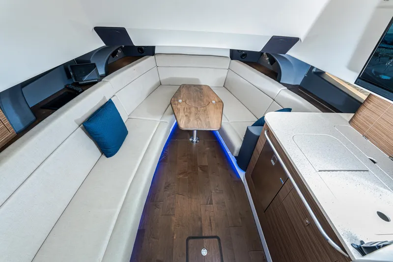 Slide: The Image of Boston Whaler 420 Outrage 2019 - 50