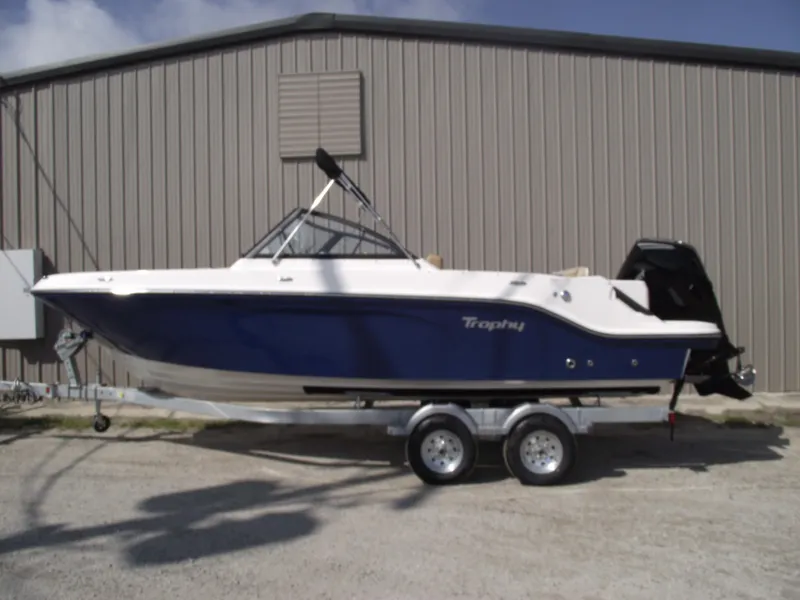 The Image of 2025 Bayliner Trophy T22SC boat on trailer. - 0