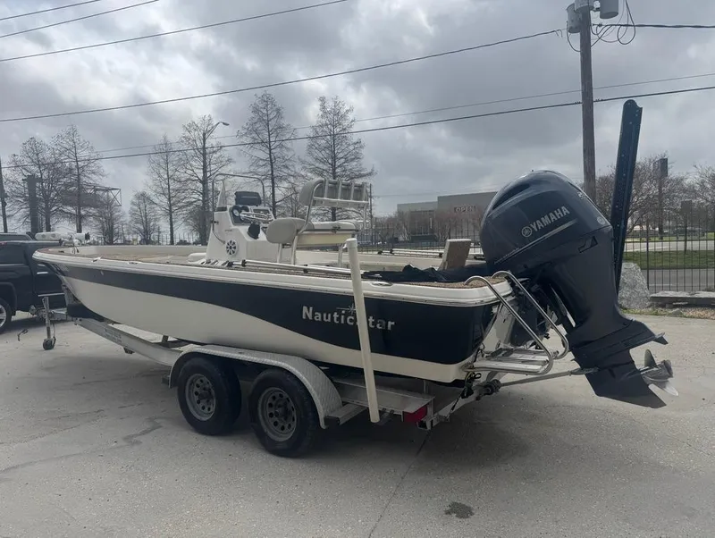 Slide: The Image of NauticStar 2400 Tournament 2015 - 2