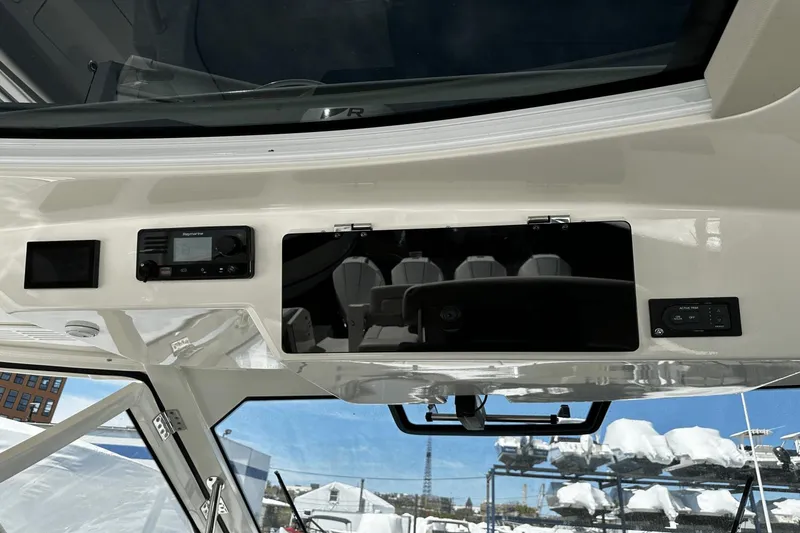 Slide: The Image of Boston Whaler 380 Realm 2021 - 25