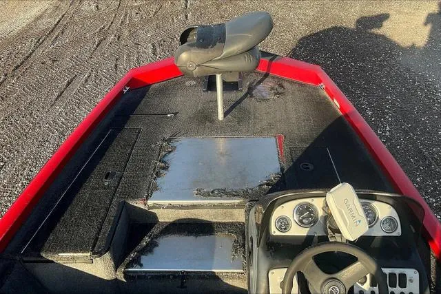 Slide: The Image of Triton TS17 2010 - 10