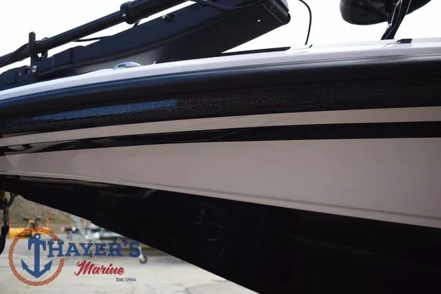 Slide: The Image of 2020 Nitro Z17 boat side view at Thayer's Marine. - 38