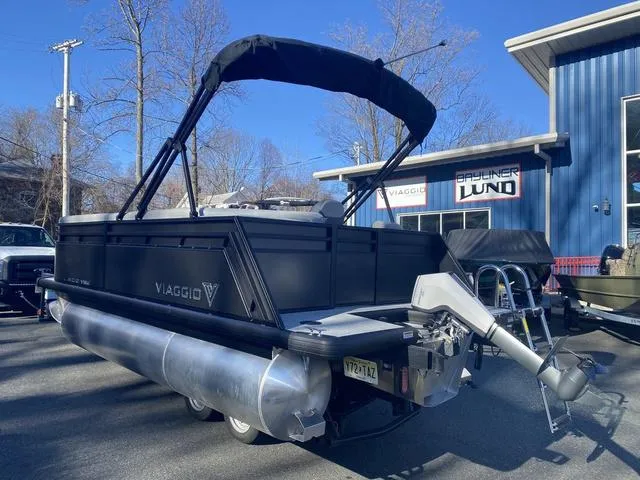 Slide: The Image of Viaggio Lago V-16U Bi- Toon 2024 - 3