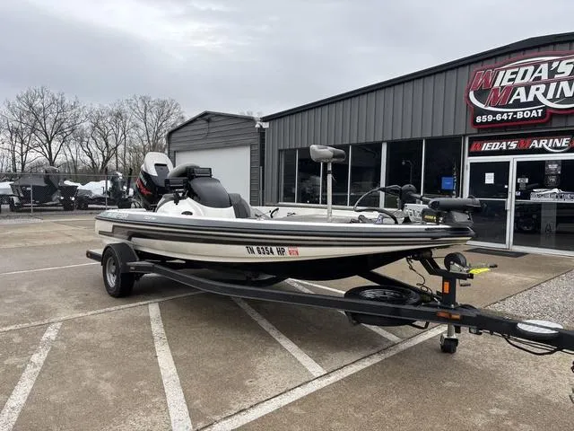Slide: The Image of 2013 Skeeter TZX190 boat parked at Weda's Marine dealership. - 6