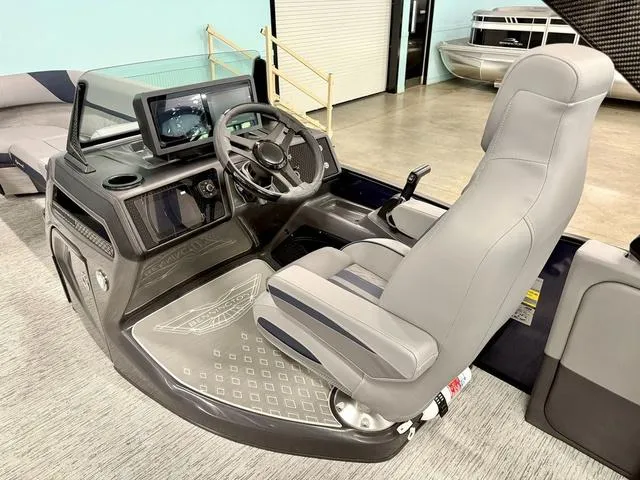 Slide: The Image of Bennington M Swingback 24 MSB 2025 - 6