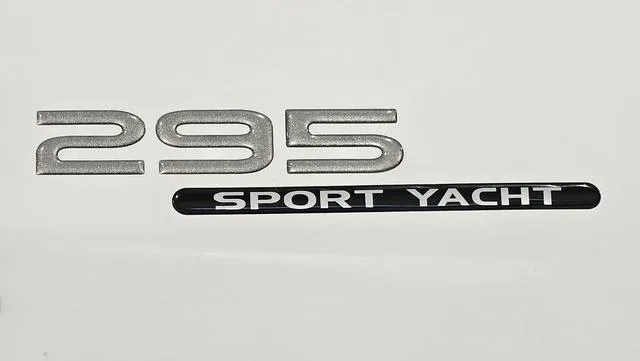 Slide: The Image of Monterey 295 Sport Yacht 2020 - 36