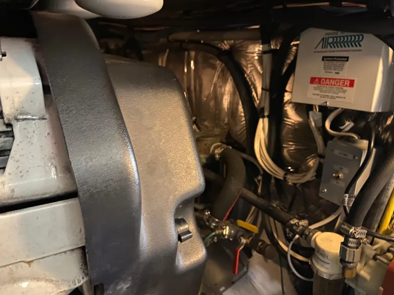 Slide: The Image of Meridian 490 Pilothouse 2008 - 55