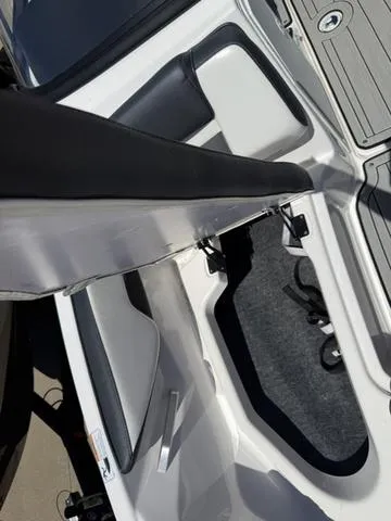 Slide: The Image of Yamaha 195S 2023 - 22