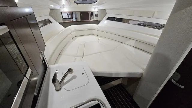 Slide: The Image of Monterey 295 Sport Yacht 2020 - 31