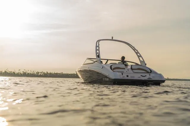 Slide: The Image of Yamaha 195S 2023 - 26