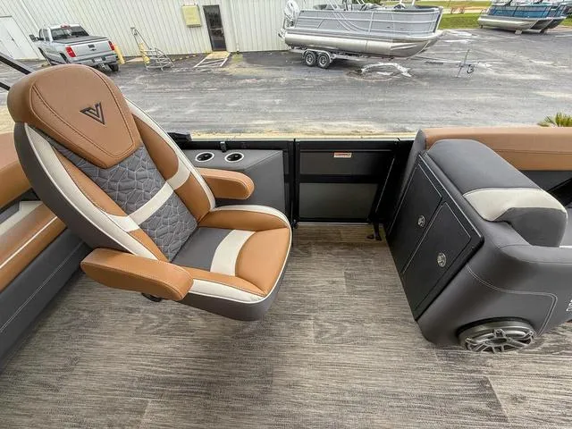 Slide: The Image of Viaggio D24S CC 2025 - 14