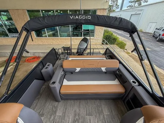 Slide: The Image of Viaggio D24S CC 2025 - 16