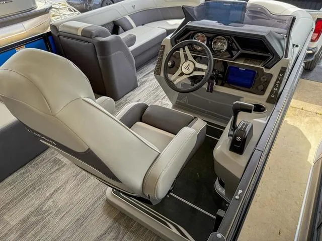 Slide: The Image of Viaggio ZSS2 Z 2025 - 15