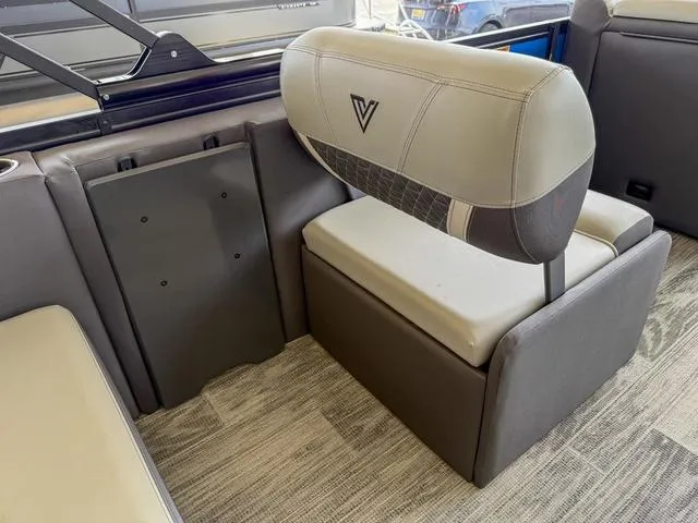 Slide: The Image of Viaggio ZSS2 Z 2025 - 17