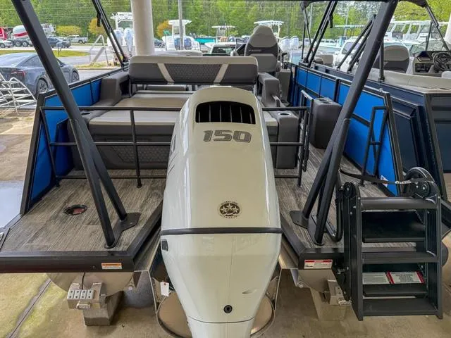 Slide: The Image of Viaggio ZSS2 Z 2025 - 4