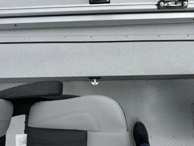 Slide: The Image of SeaArk 240 Procat / SUZUKI DF250 2025 - 10