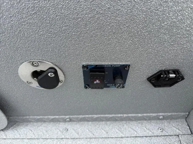 Slide: The Image of SeaArk 240 Procat / SUZUKI DF250 2025 - 23