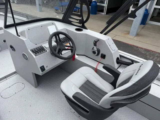 Slide: The Image of SeaArk 240 Procat / SUZUKI DF250 2025 - 5