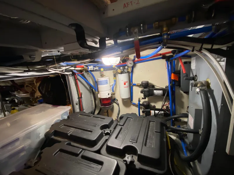 Slide: The Image of Meridian 490 Pilothouse 2008 - 63