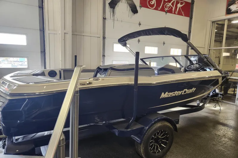 Slide: The Image of MasterCraft ProStar 2025 - 1