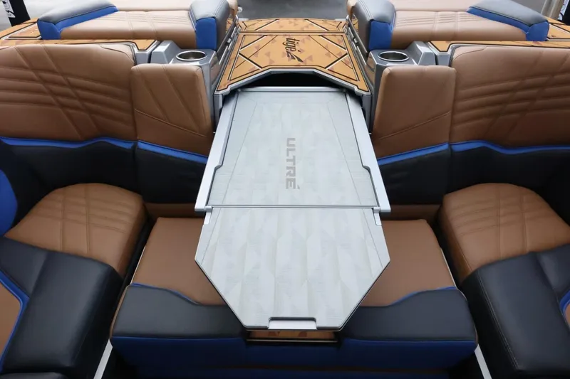 Slide: The Image of Tigé Ultré 25ZX 2025 - 59