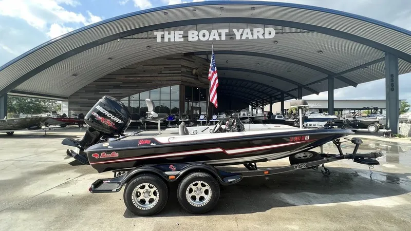 Slide: The Image of 2018 Bass Cat Pantera Classic boat at The Boat Yard dealership. - 1