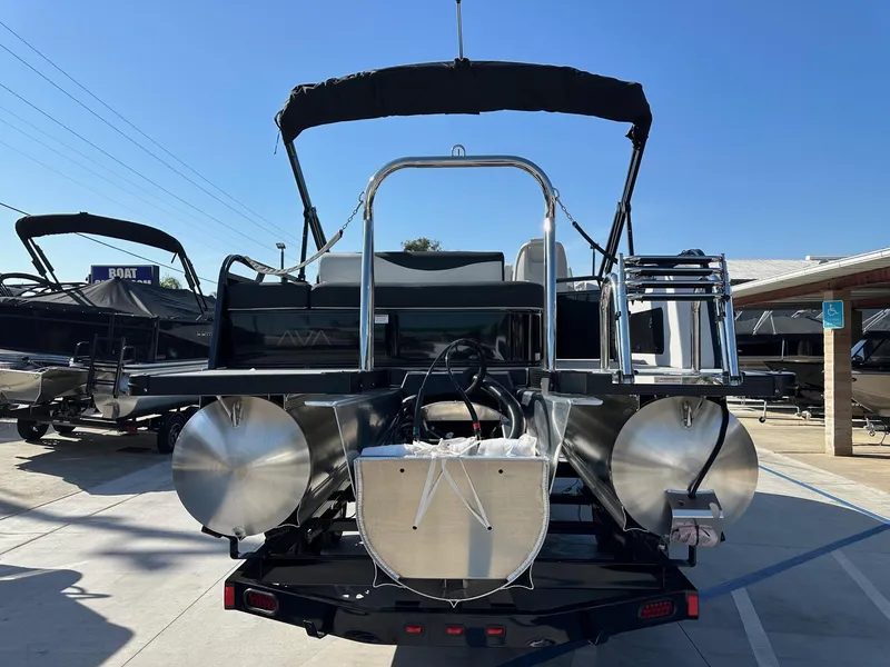 Slide: The Image of Avalon 23' LSZ Platinum Versatile Rear Bench w/ 200HP! 2025 - 13